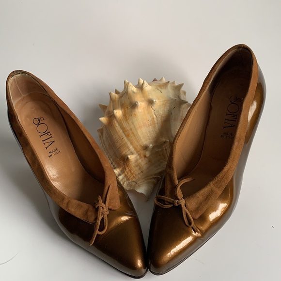 Made in 🇮🇹VTG Gorgeous 90’ Sofia 💯% Patent Leather and Suede Pumps - Picture 4 of 11